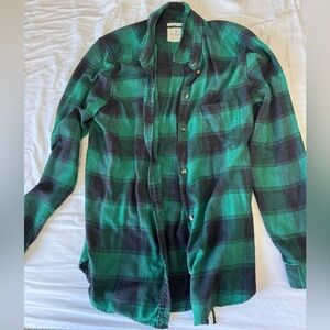 American Eagle Green and Black Plaid Women's Shirt Size Large